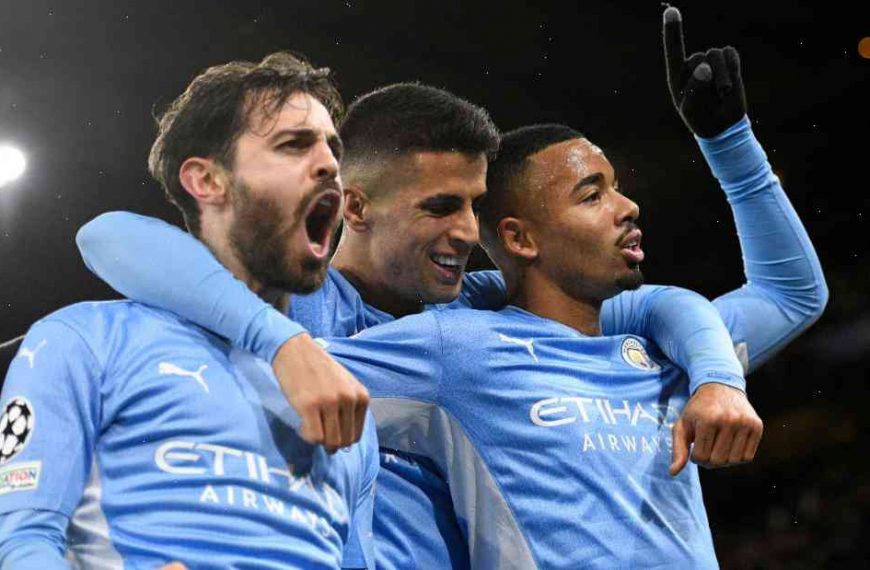 Paris Saint-Germain and Manchester City join Roma in last 16 of Champions League